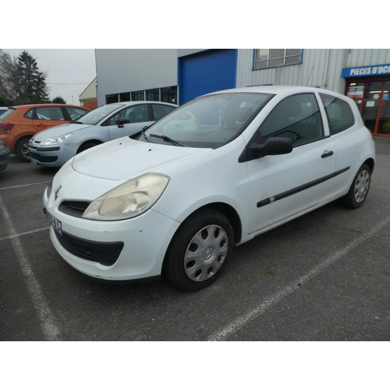 Boitier UCH RENAULT CLIO 3 Photo n°8
