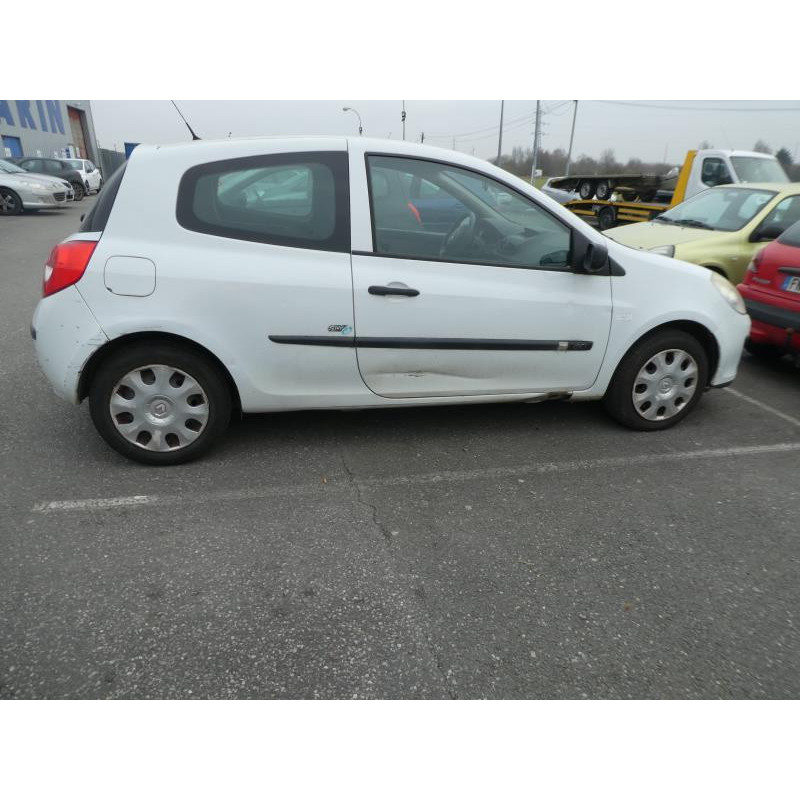 Boitier UCH RENAULT CLIO 3 Photo n°10