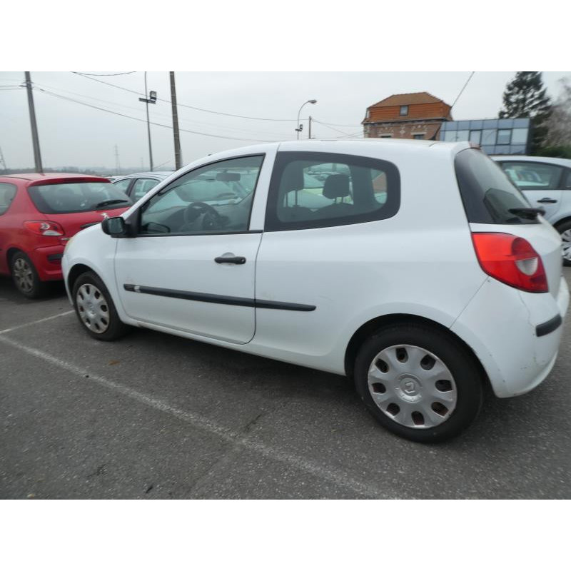 Boitier UCH RENAULT CLIO 3 Photo n°11