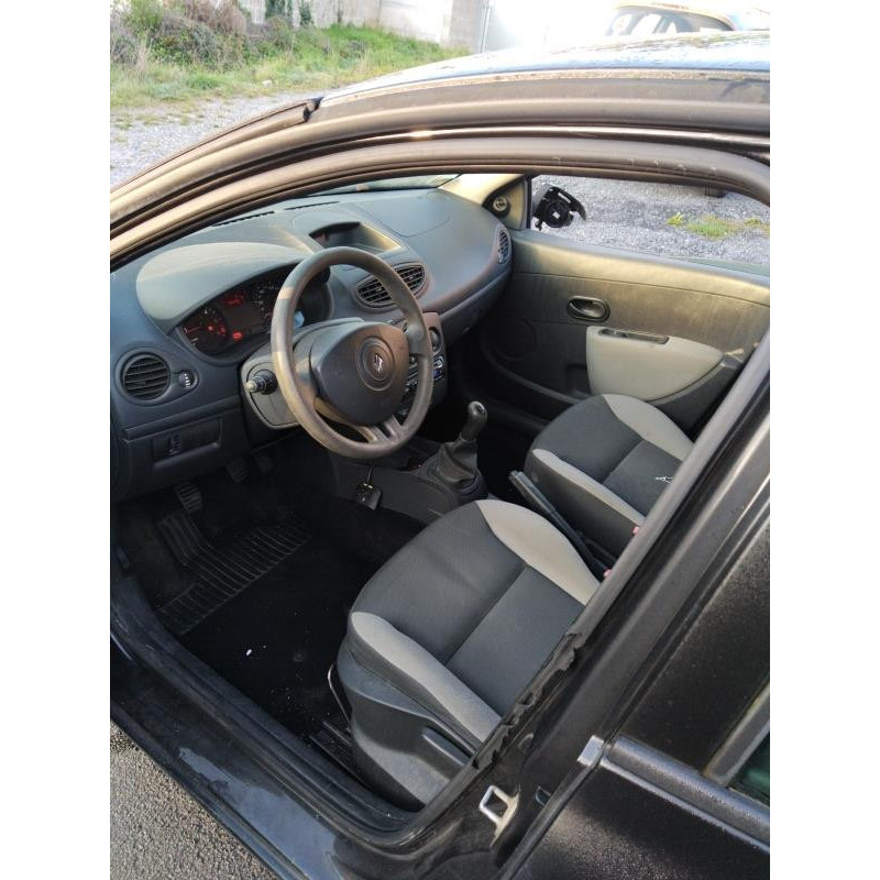 Boitier UCH RENAULT CLIO 3 Photo n°5