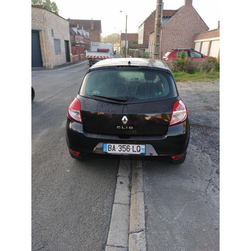 Boitier UCH RENAULT CLIO 3 Photo n°11