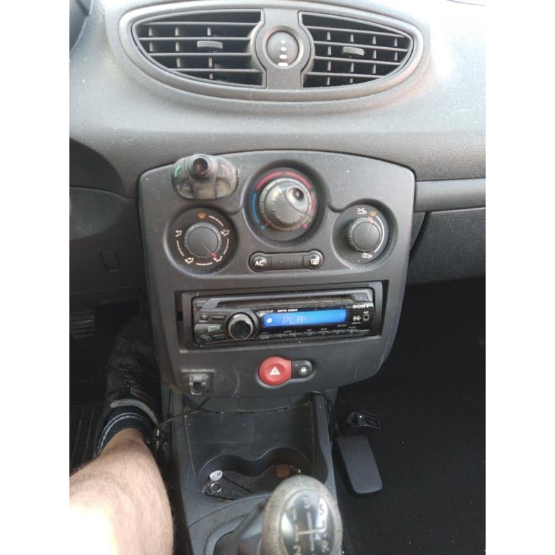 Boitier UCH RENAULT CLIO 3 Photo n°12