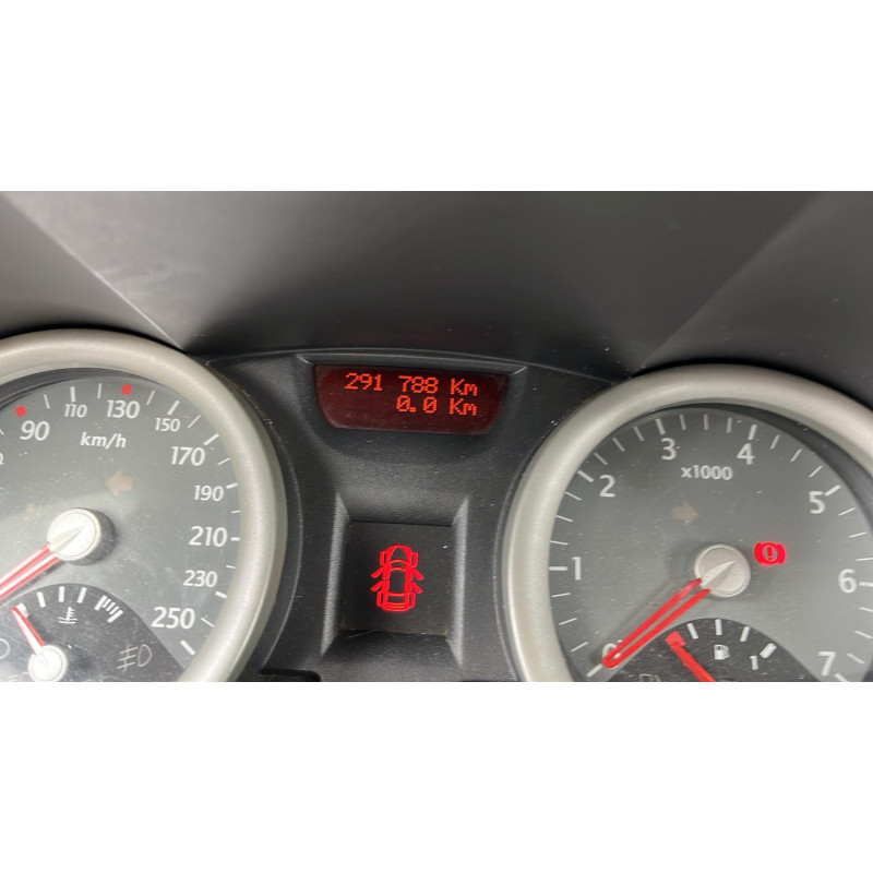 Boitier UCH RENAULT MEGANE 2 Photo n°10