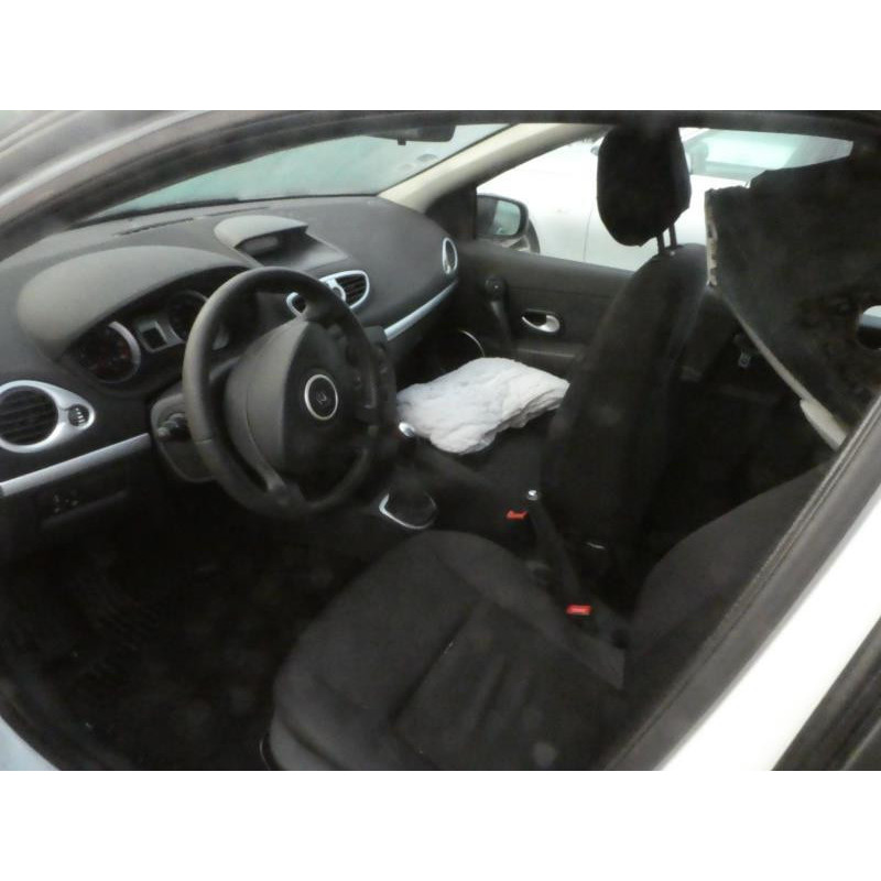 Boitier UCH RENAULT CLIO 3 Photo n°8