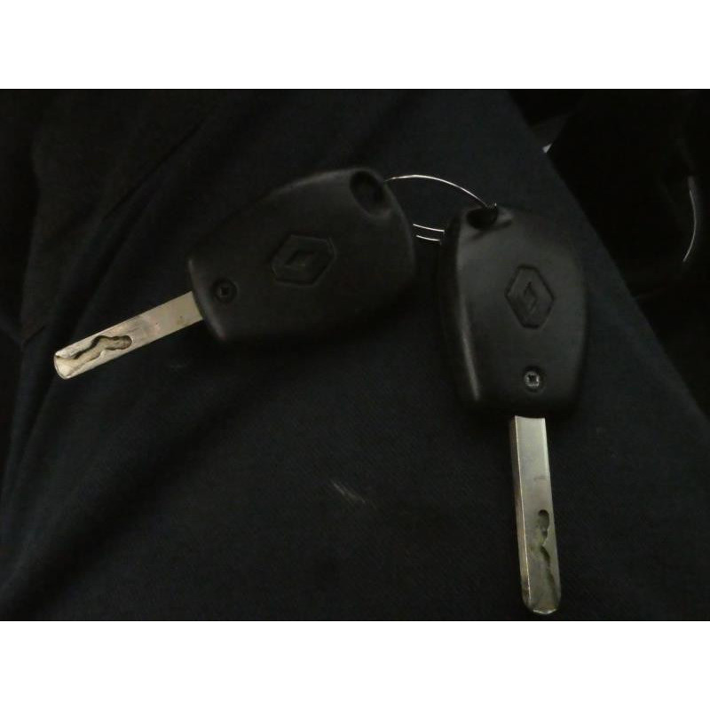 Boitier UCH RENAULT CLIO 3 Photo n°12