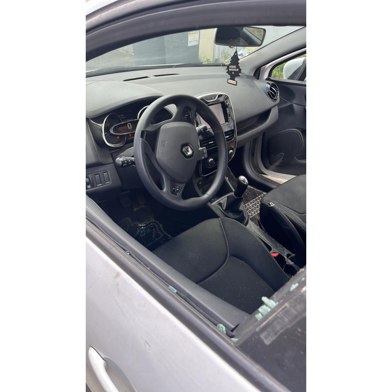 Boitier UCH RENAULT CLIO 4 Photo n°5