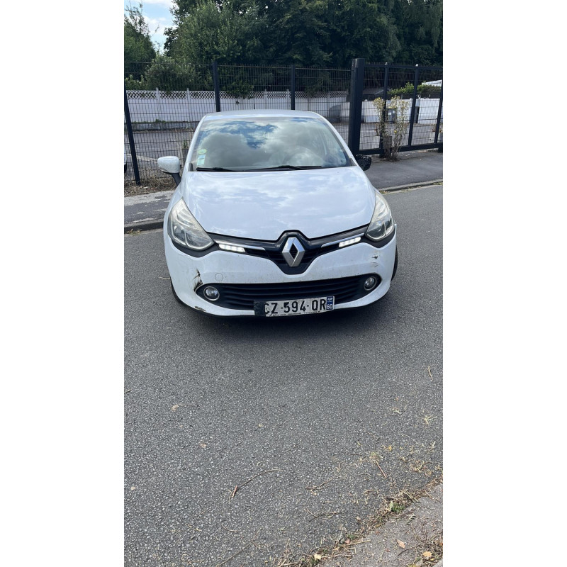 Boitier UCH RENAULT CLIO 4 Photo n°14