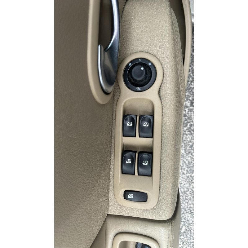 Boitier UCH RENAULT MODUS Photo n°9