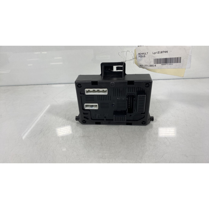 Boitier UCH RENAULT MODUS Photo n°2
