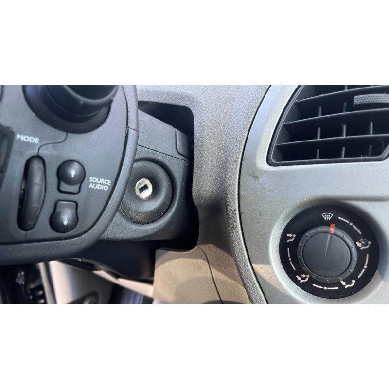 Boitier UCH RENAULT MODUS Photo n°4