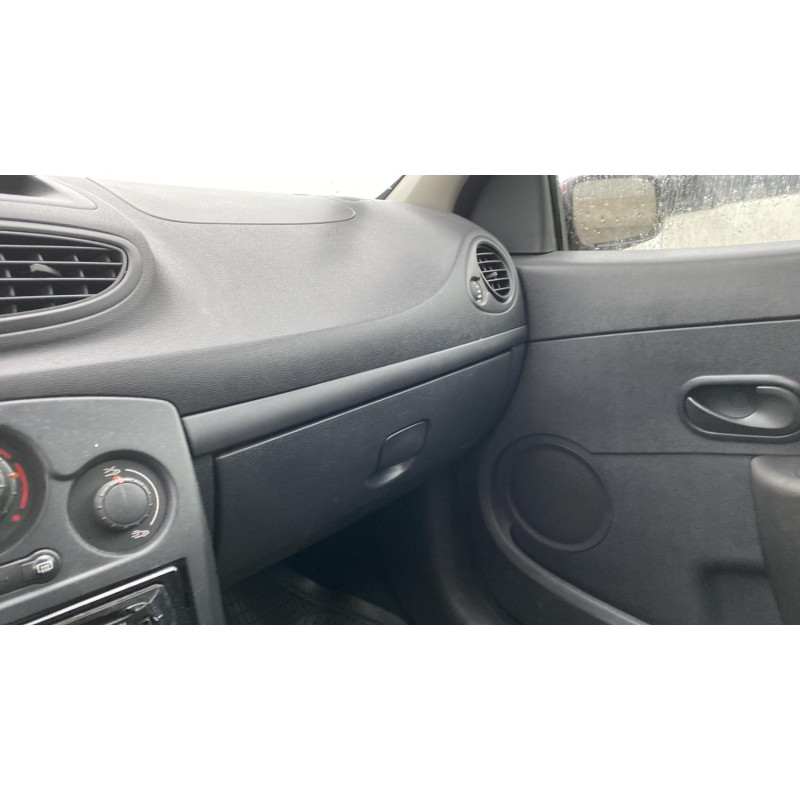 Boitier UCH RENAULT CLIO 3 Photo n°9
