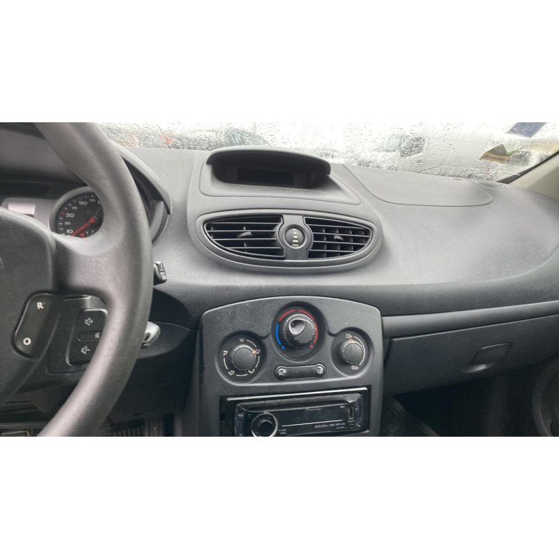 Boitier UCH RENAULT CLIO 3 Photo n°18