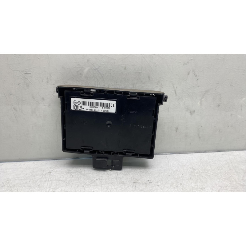 Boitier UCH RENAULT MODUS Photo n°1