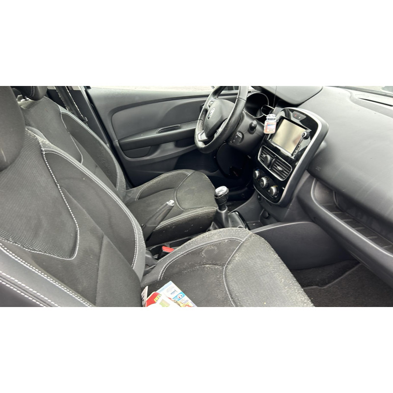 Boitier UCH RENAULT CLIO 4 Photo n°16