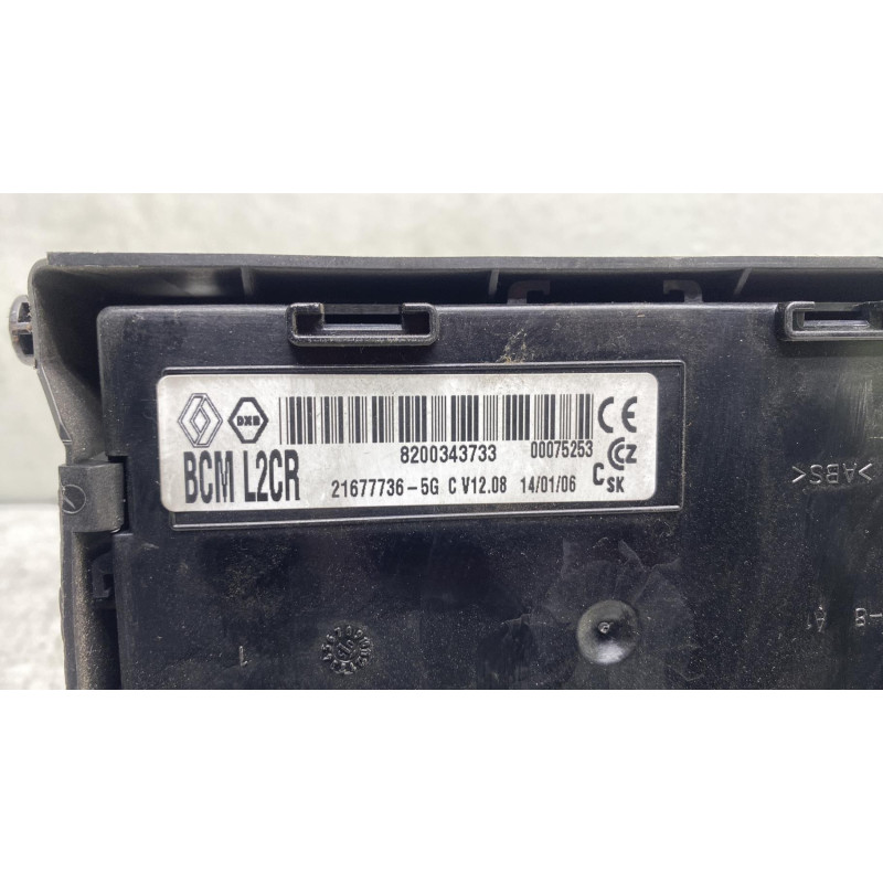 Boitier UCH RENAULT CLIO 3 Photo n°1