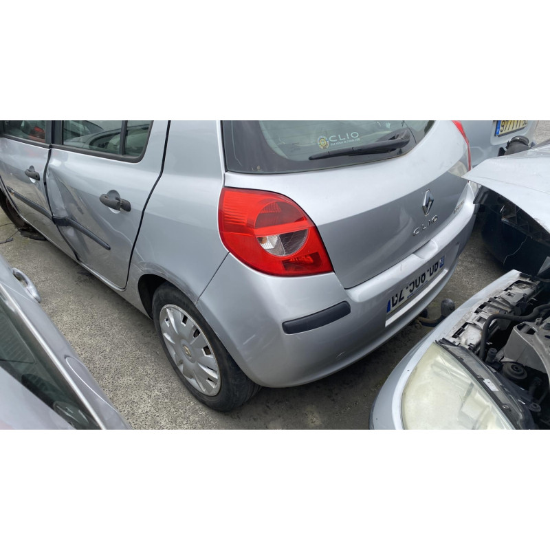 Boitier UCH RENAULT CLIO 3 Photo n°12