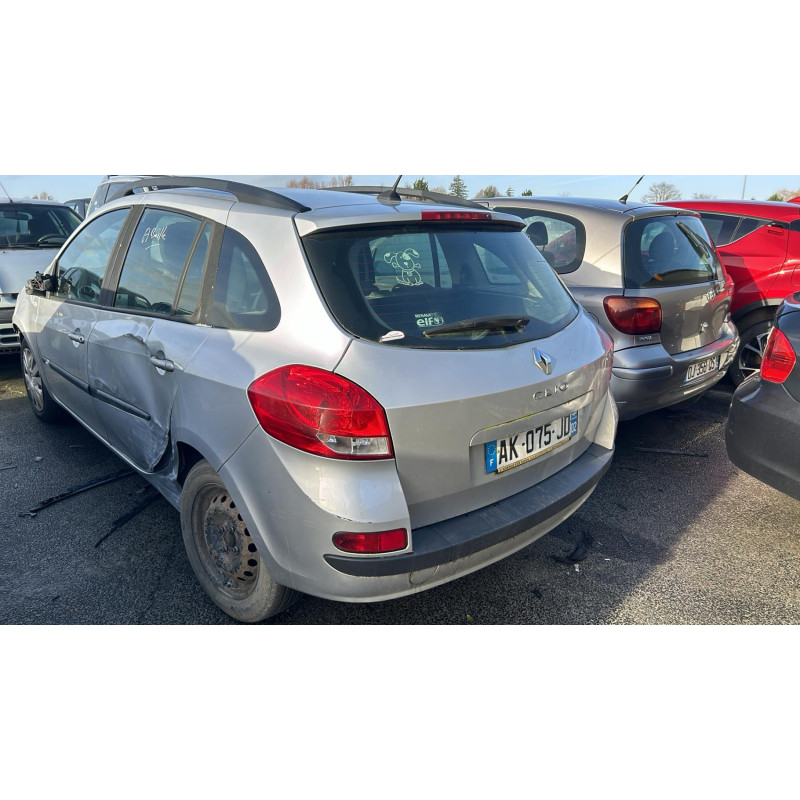 Boitier UCH RENAULT CLIO 3 Photo n°5