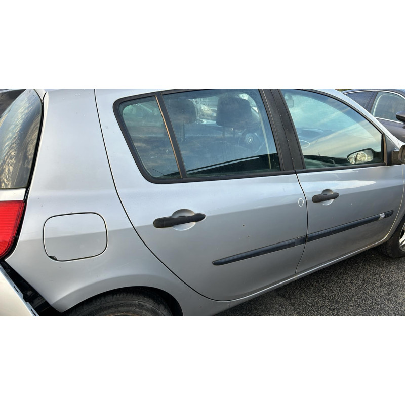 Boitier UCH RENAULT CLIO 3 Photo n°7