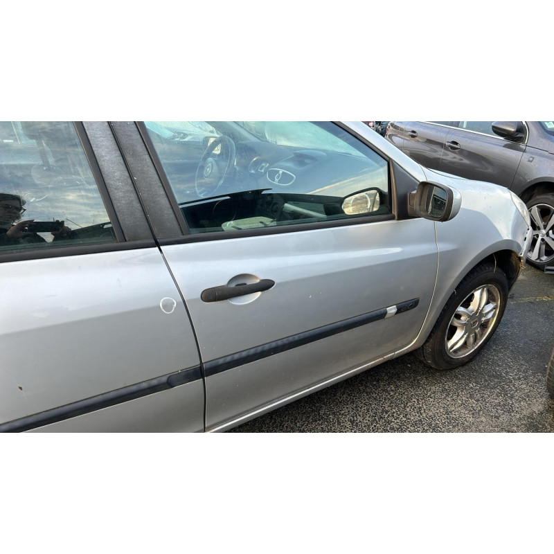 Boitier UCH RENAULT CLIO 3 Photo n°9