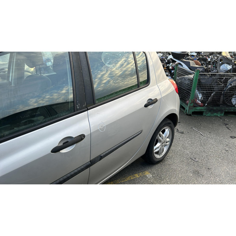 Boitier UCH RENAULT CLIO 3 Photo n°14