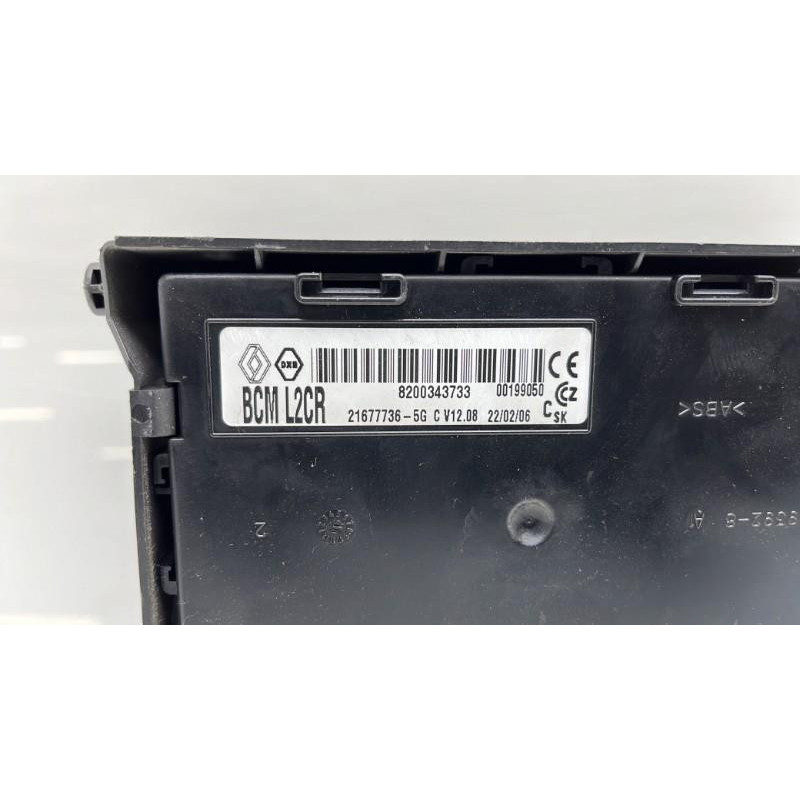 Boitier UCH RENAULT CLIO 3 Photo n°4