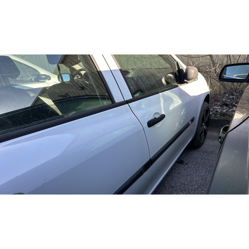 Boitier UCH RENAULT CLIO 3 Photo n°6