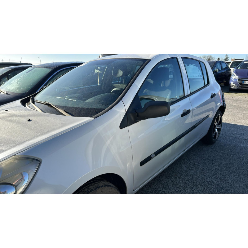 Boitier UCH RENAULT CLIO 3 Photo n°11