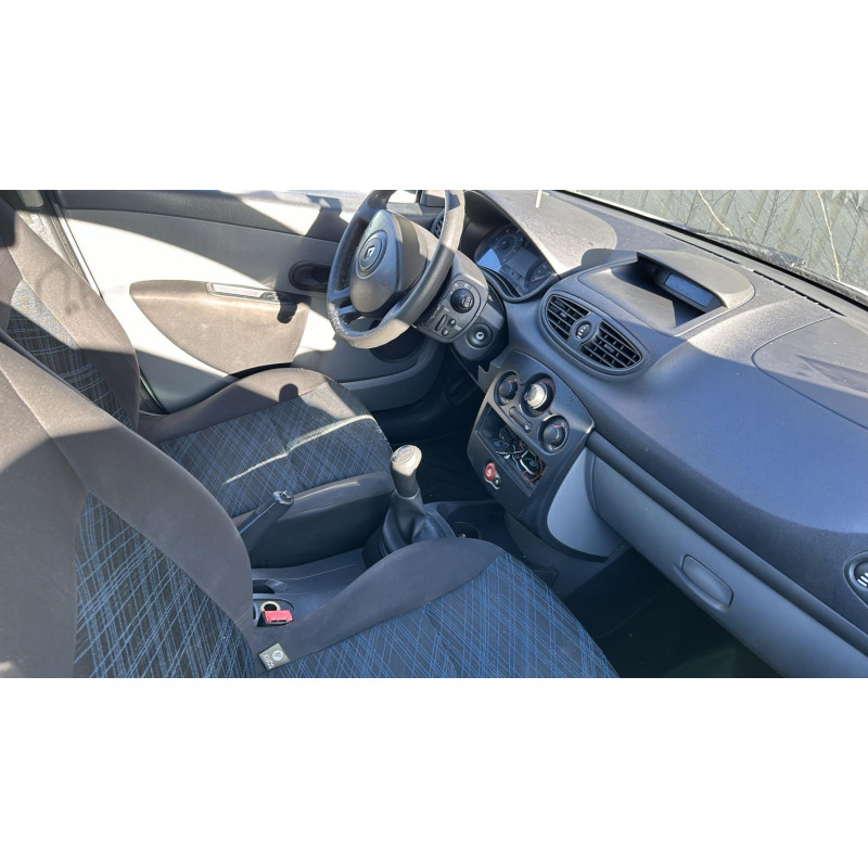 Boitier UCH RENAULT CLIO 3 Photo n°13