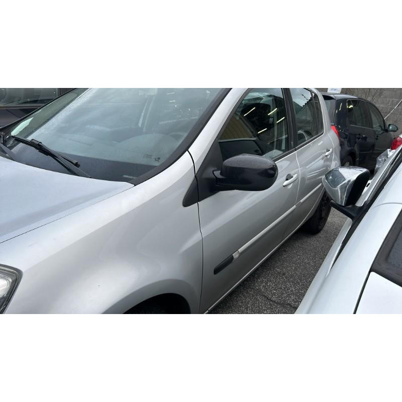 Boitier UCH RENAULT CLIO 3 Photo n°5