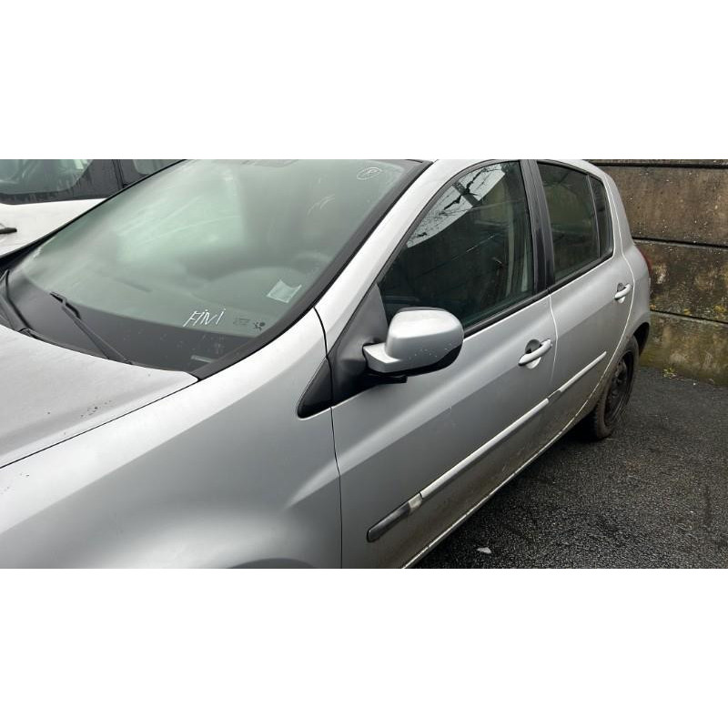 Boitier UCH RENAULT CLIO 3 Photo n°6