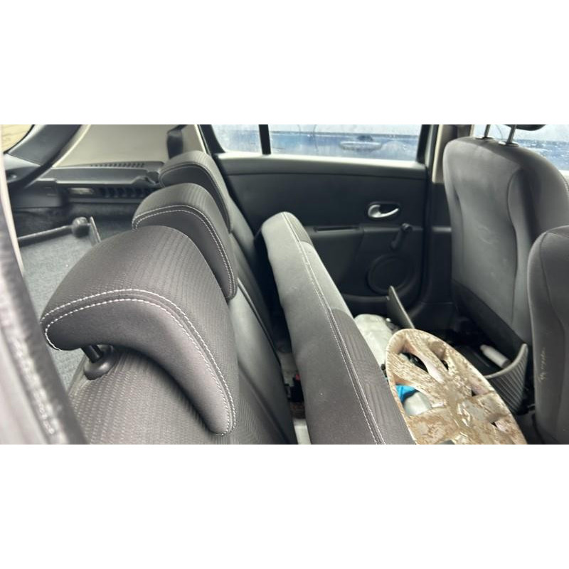 Boitier UCH RENAULT CLIO 3 Photo n°7