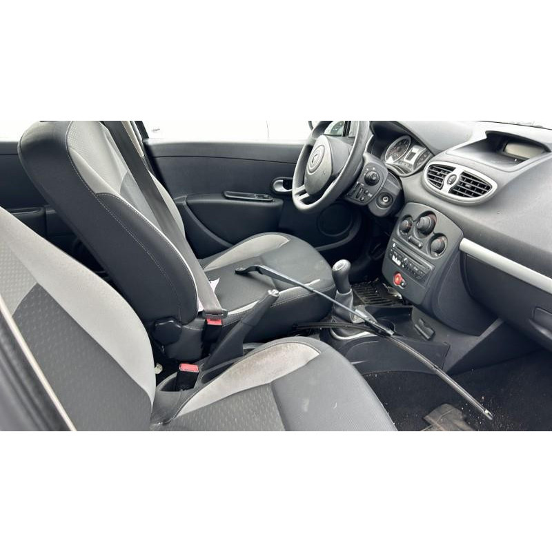 Boitier UCH RENAULT CLIO 3 Photo n°5