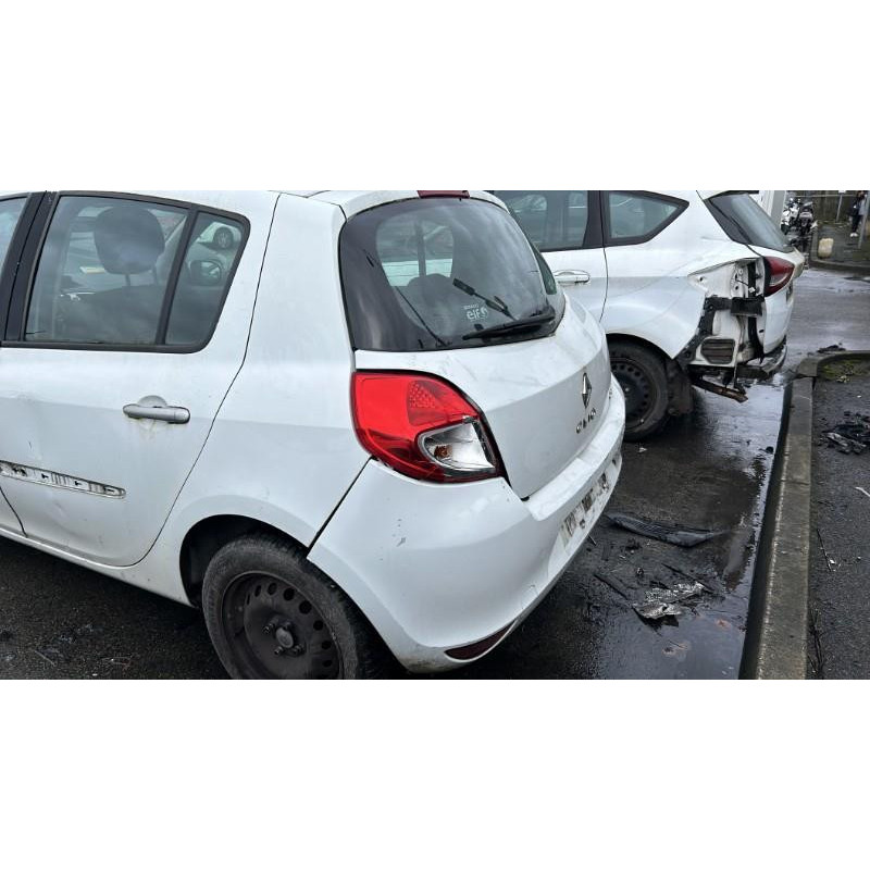Boitier UCH RENAULT CLIO 3 Photo n°8