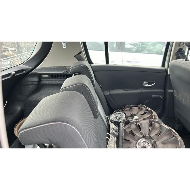 Boitier UCH RENAULT CLIO 3 Photo n°14