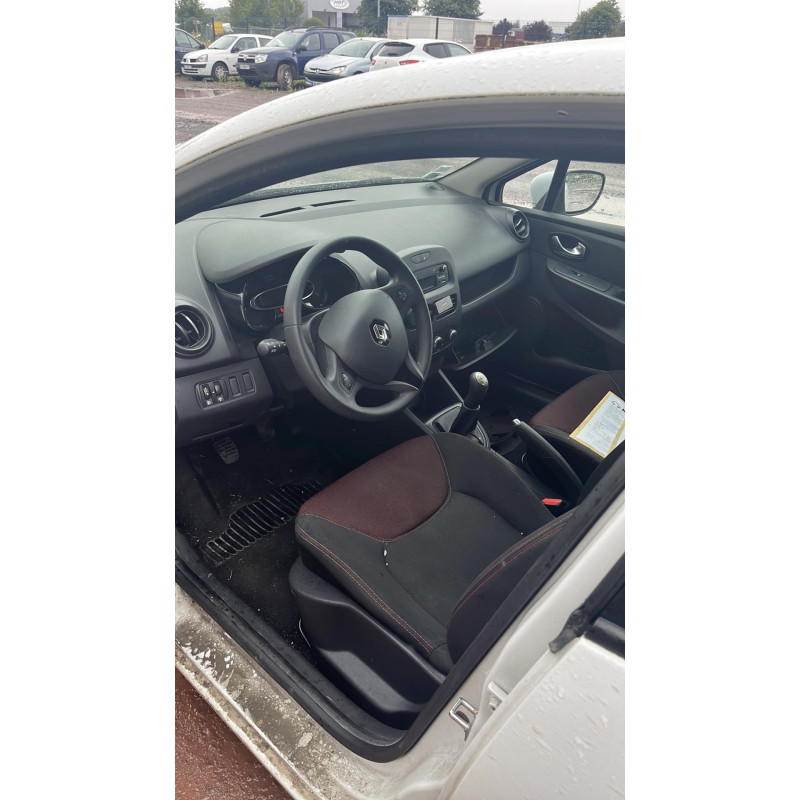 Boitier UCH RENAULT CLIO 4 Photo n°13