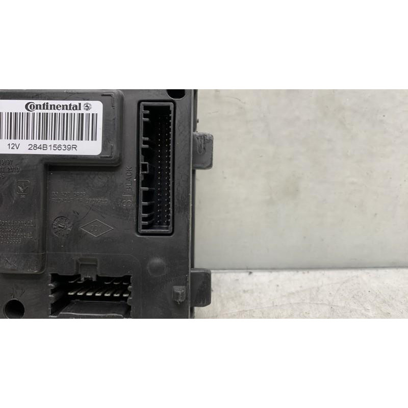 Boitier UCH RENAULT CLIO 4 Photo n°5
