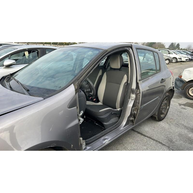 Boitier UCH RENAULT CLIO 3 Photo n°6