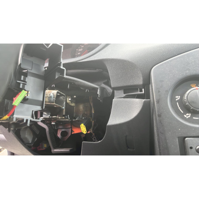 Boitier UCH RENAULT CLIO 3 Photo n°15