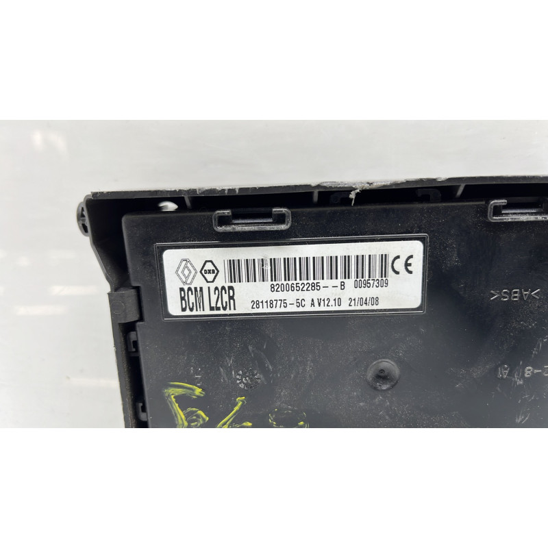 Boitier UCH RENAULT CLIO 3 Photo n°4