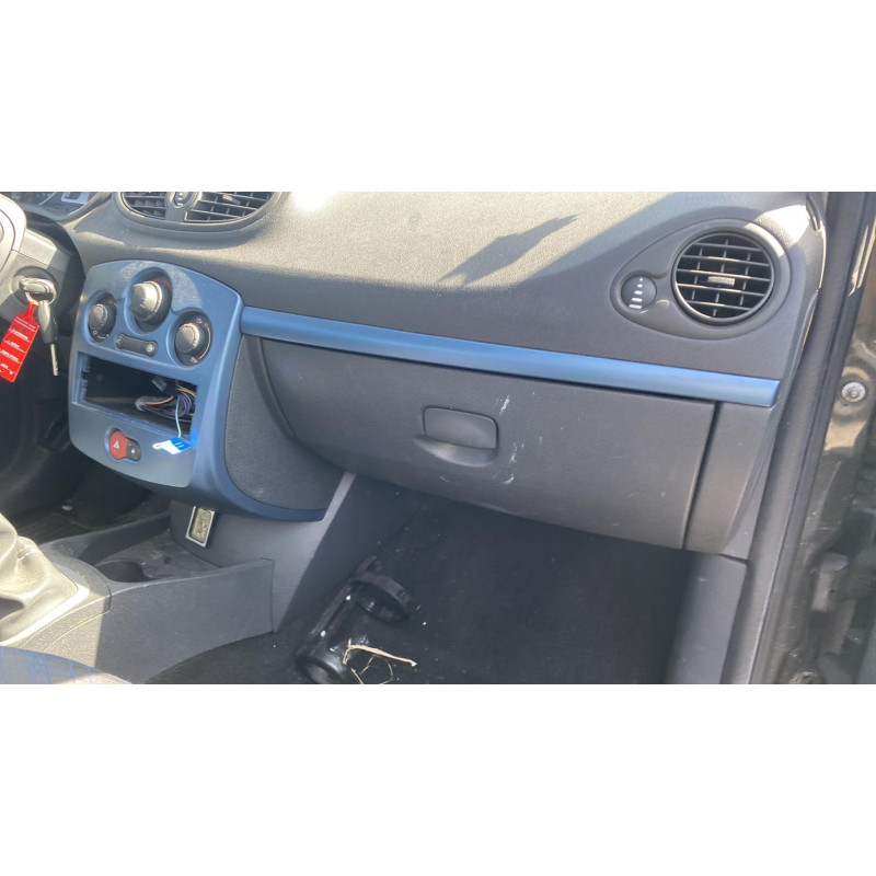 Boitier UCH RENAULT CLIO 3 Photo n°7