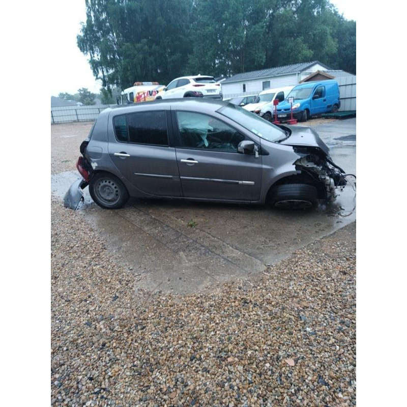 Boitier UCH RENAULT CLIO 3 Photo n°8