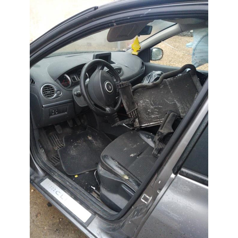 Boitier UCH RENAULT CLIO 3 Photo n°9