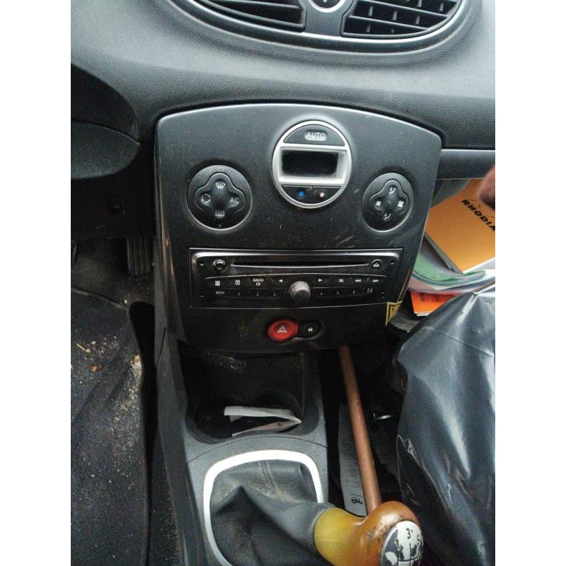 Boitier UCH RENAULT CLIO 3 Photo n°13