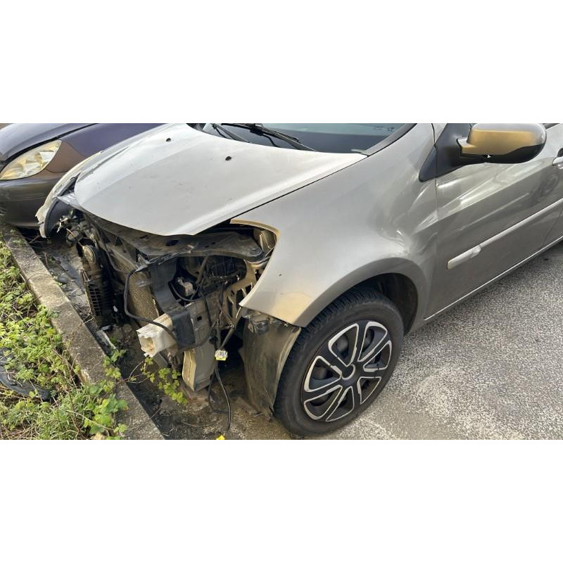Boitier UCH RENAULT CLIO 3 Photo n°9