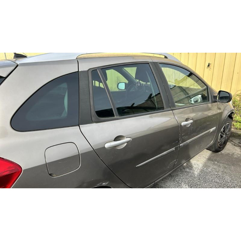 Boitier UCH RENAULT CLIO 3 Photo n°17