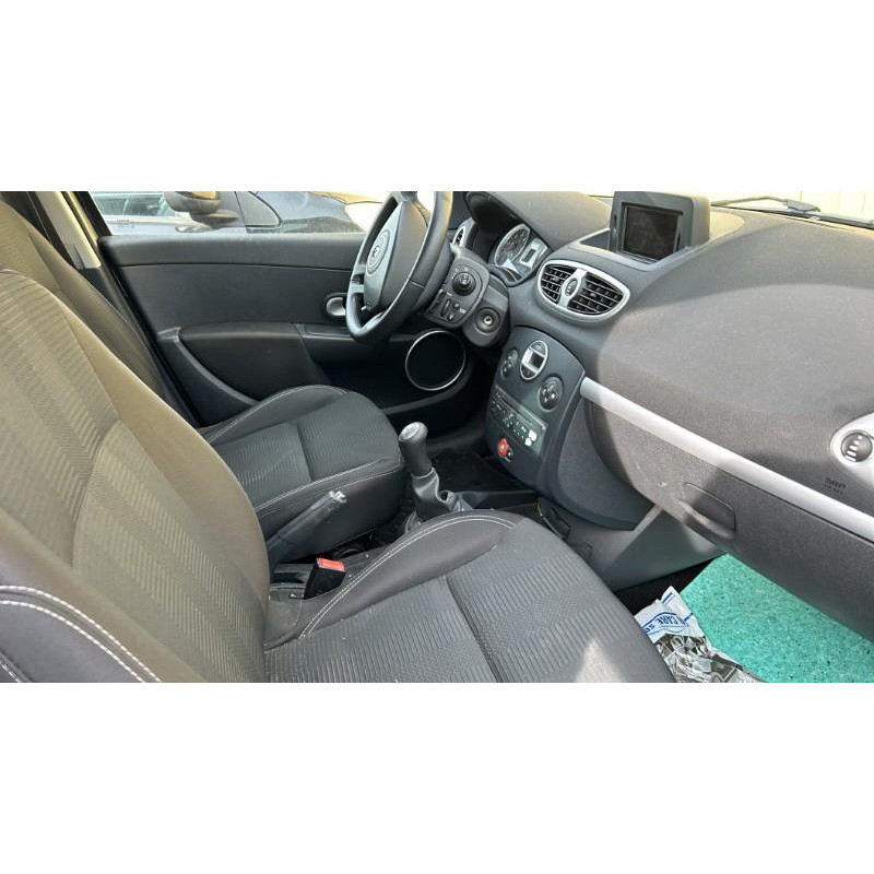 Boitier UCH RENAULT CLIO 3 Photo n°19