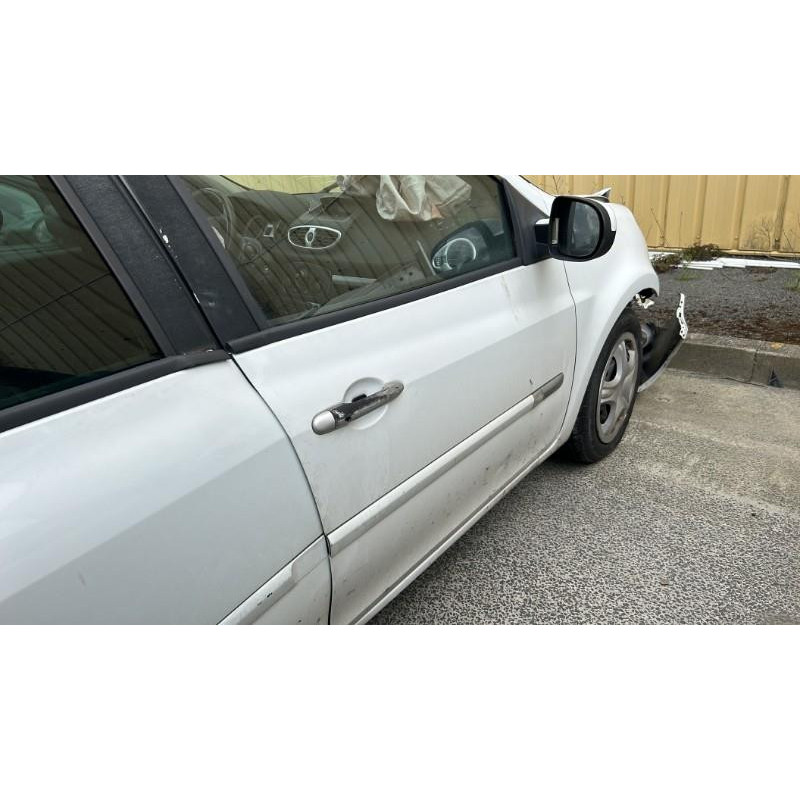 Boitier UCH RENAULT CLIO 3 Photo n°11