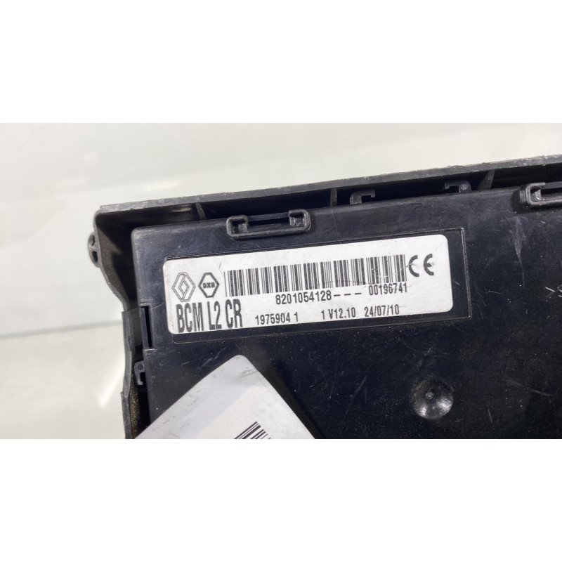 Boitier UCH RENAULT CLIO 3 Photo n°1