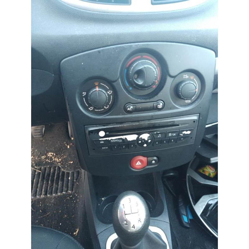 Boitier UCH RENAULT CLIO 3 Photo n°12