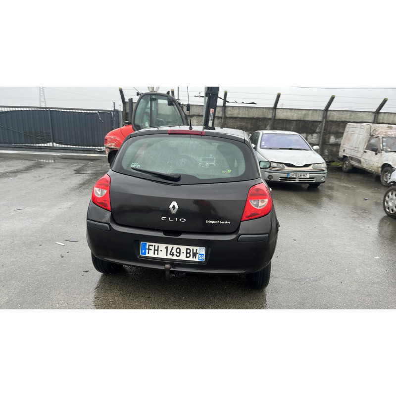 Boitier UCH RENAULT CLIO 3 Photo n°4
